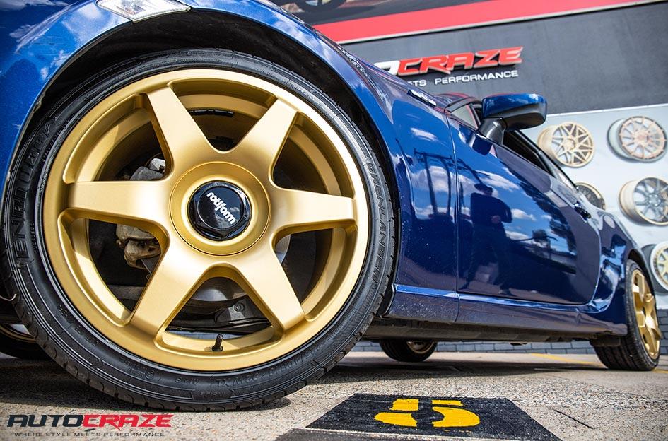 TOYOTA 86 SIX GOLD